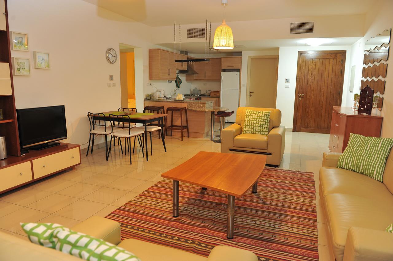 Two-Bedroom Premier Apartment,526696053:JPEG